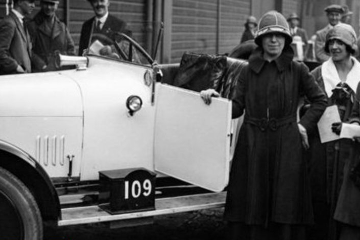 DOROTHÉE PULLINGER DOROTHÉE PULLINGER