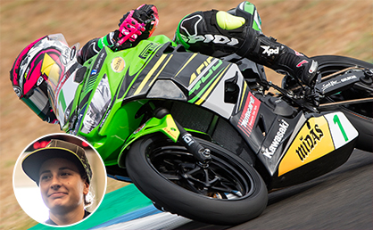 ELLAS CONDUCEN Y COMPITEN